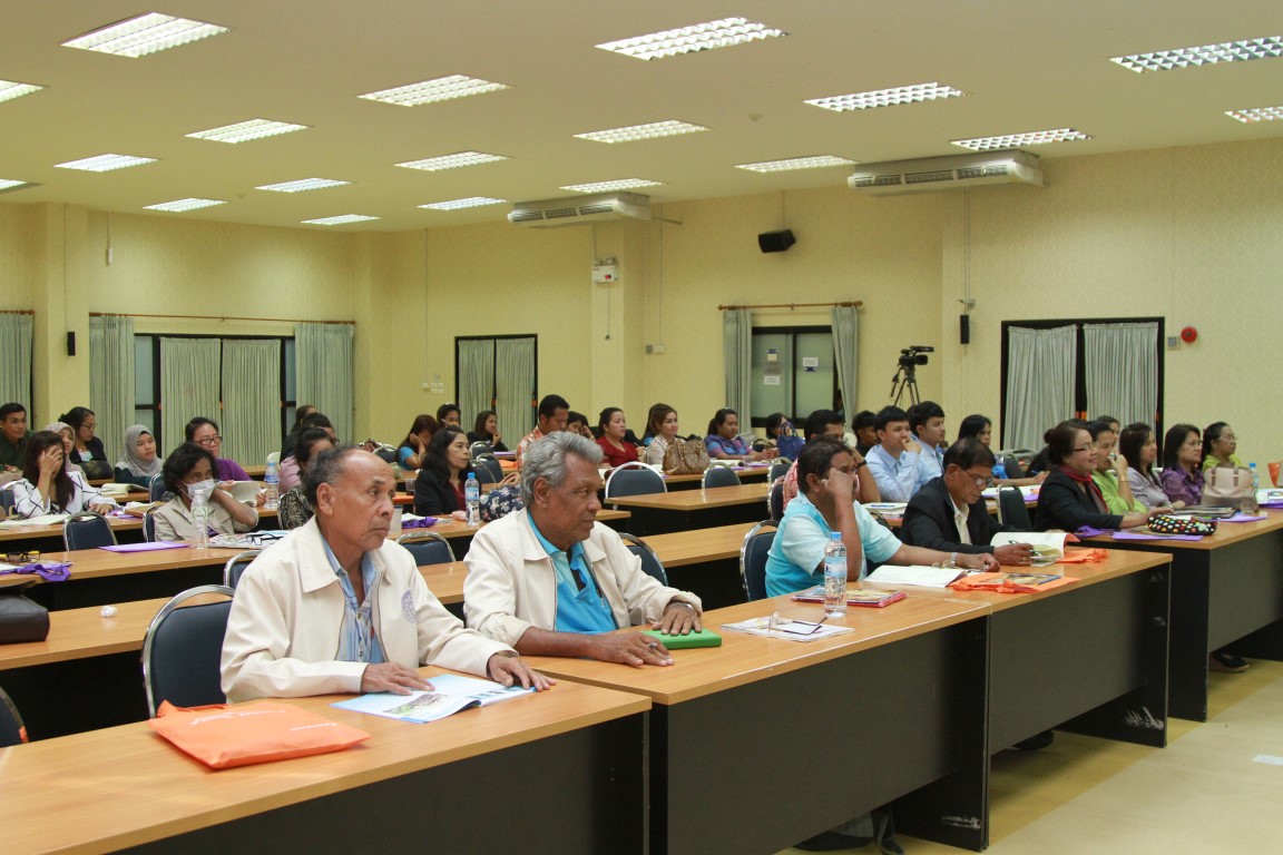 2559_06_18-19_praeminkhaawrrnsilp_287629