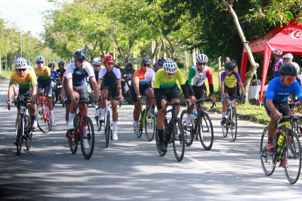 การแข่งขันจักรยาน รายการกีฬาเยาวชนแห่งชาติ ครั้งที่ 38 “นครศรีธรรมราชเกมส์” รอบคัดเลือกภาค 4 ณ สนาม มหาวิทยาลัยวลัยลักษณ์