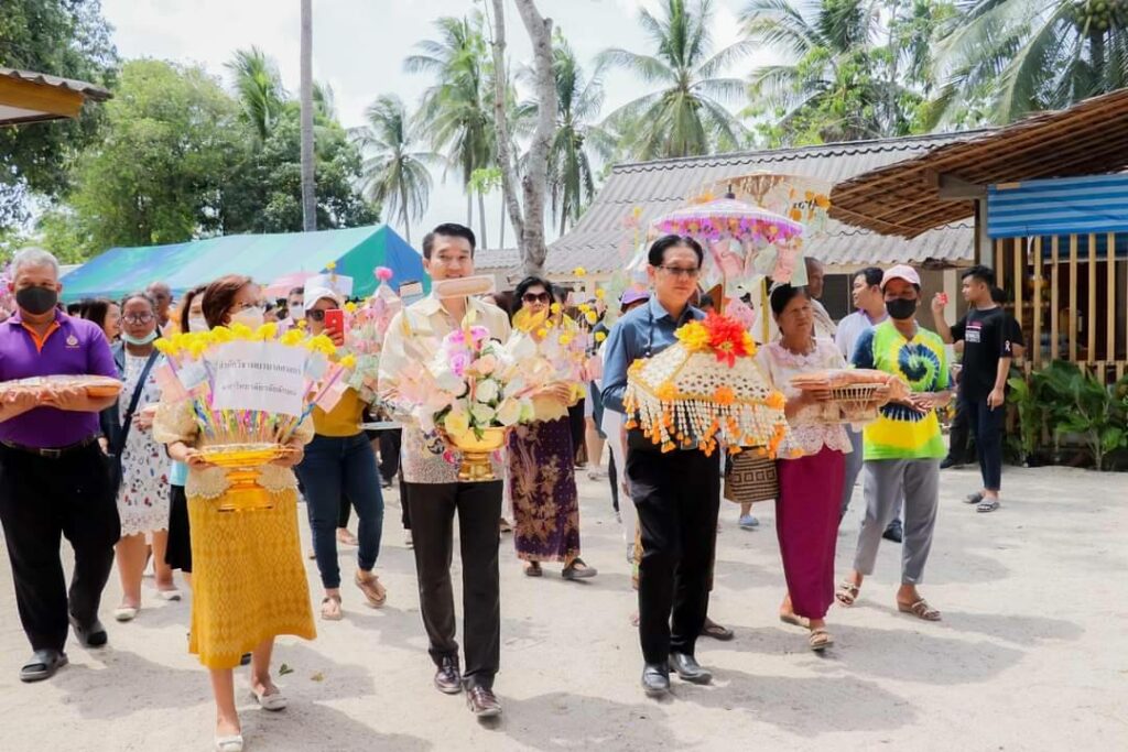 มหาวิทยาลัยวลัยลักษณ์ ร่วมเป็นเจ้าภาพทอดผ้าป่าสามัคคีวัดแส็งแร็ง ประจำปี 2566