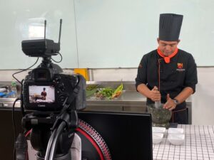 ถ่ายทำรายวิชาอาหารพื้นบ้านภาคใต้ หัวข้อ สาธิตขั้นตอนการทำเมนูอาหารพื้นบ้านภาคใต้ 5 เมนู