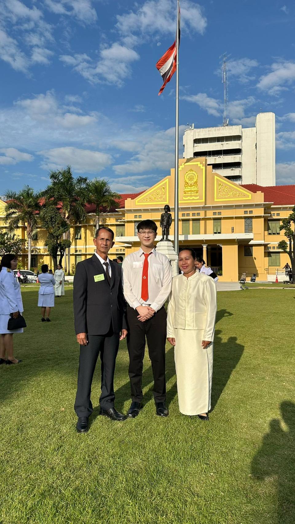ขอแสดงความยินดีกับ นายกฤษณพงศ์ แก้วเมือง ที่ได้รับรางวัลพระราชทาน ระดับอุดมศึกษา ประจำปีการศึกษา 2567