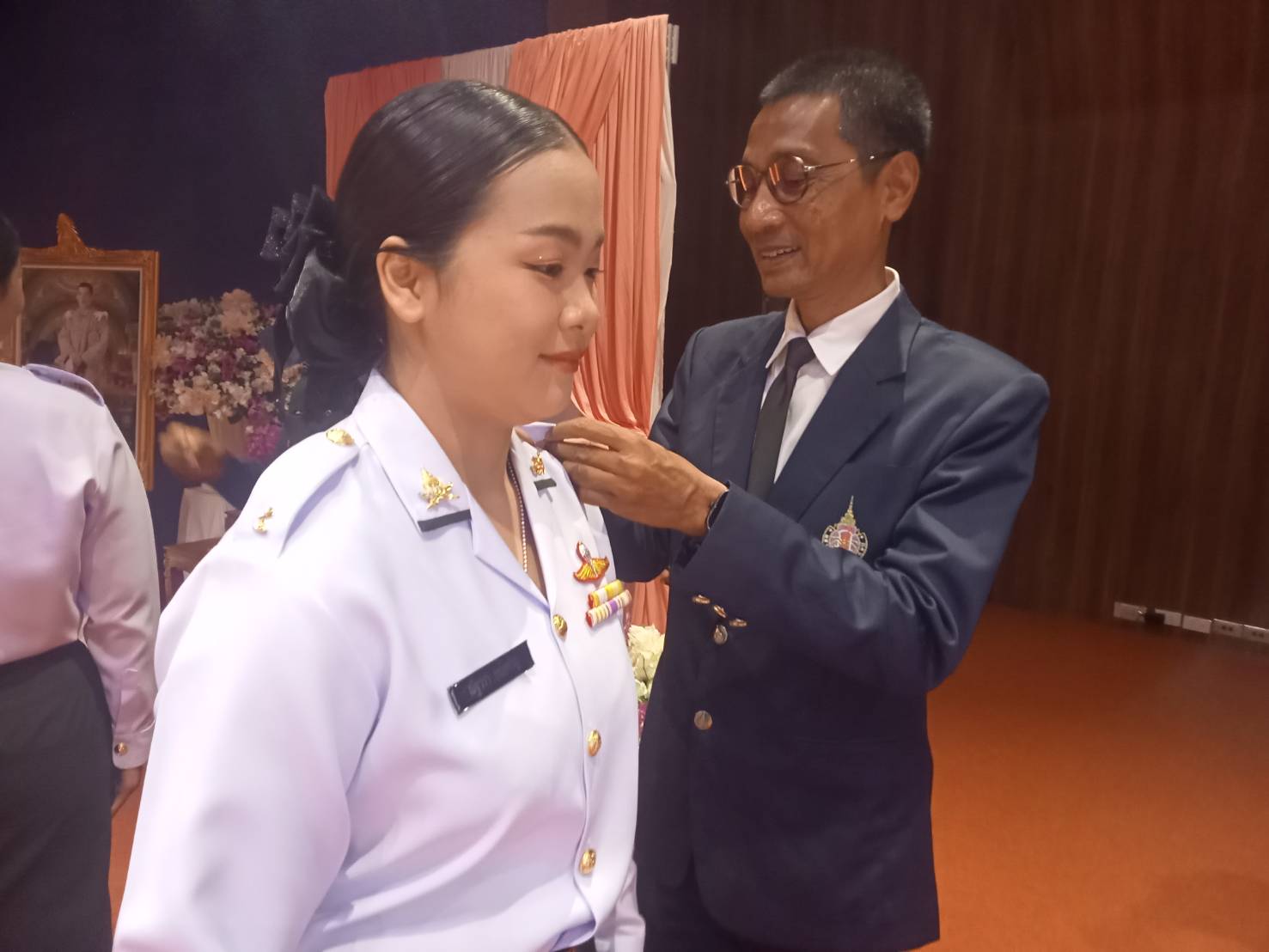 ชมรมนักศึกษาวิชาทหาร จัดพิธีประดับเครื่องหมายชั้นปี 4 และ 5 ปีการศึกษา 2568