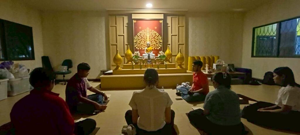 ชมรมพุทธศาสนา จัดโครงการ สุขใจกับธรรมะ 2/2568