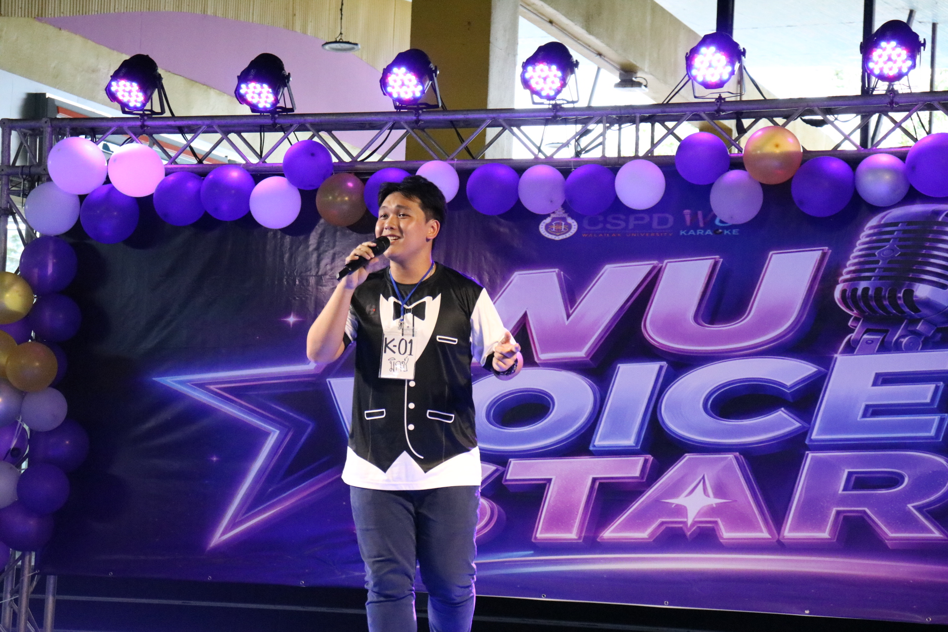 ฝ่ายพัฒนากิจกรรมสร้างสรรค์ ร่วมกับชมรม WU Karaoke และชมรม WU MC จัดการประกวด WU Voice Star (รอบคัดเลือก)