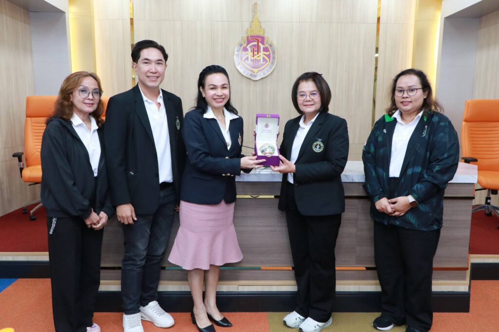 ศูนย์ส่งเสริมและพัฒนานักศึกษา ต้อนรับ ม.นวมินทราธิราช แลกเปลี่ยนเรียนรู้งานพัฒนานักศึกษาสู่ผลสำเร็จที่เป็นรูปธรรม