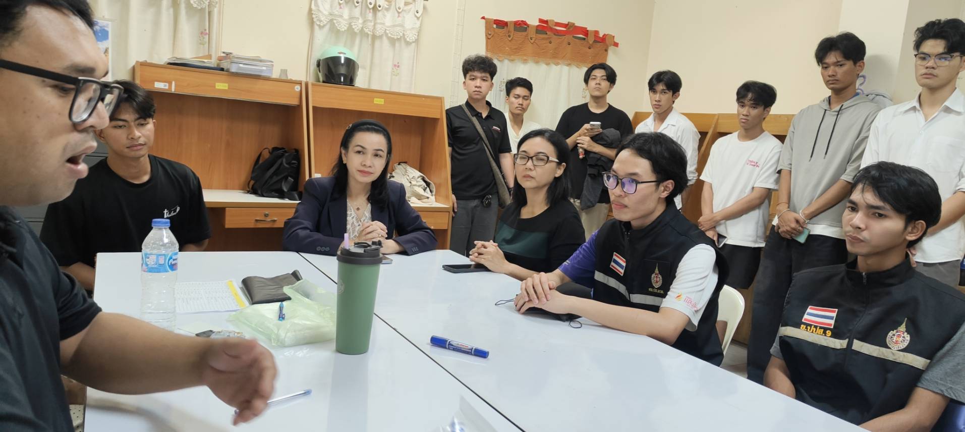 ผู้อำนวยการฯ ตรวจเยี่ยมนักศึกษาหอพักลักษณานิเวศ